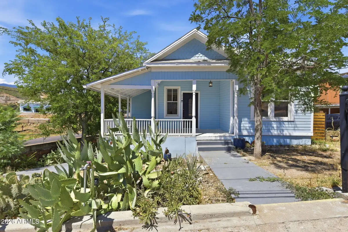 270 S Sutherland Street, Globe, AZ 85501 - #1