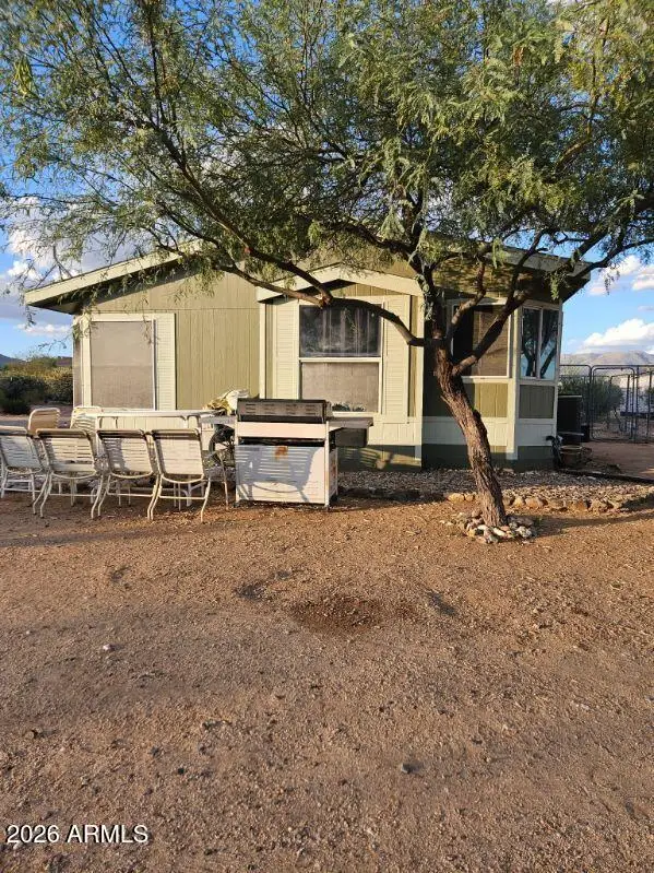 27485 S Clydesdale Avenue, Congress, AZ 85332 - #2