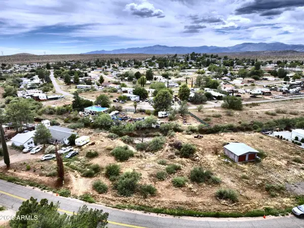 17357 E Trails End Road #496, Mayer, AZ 86333