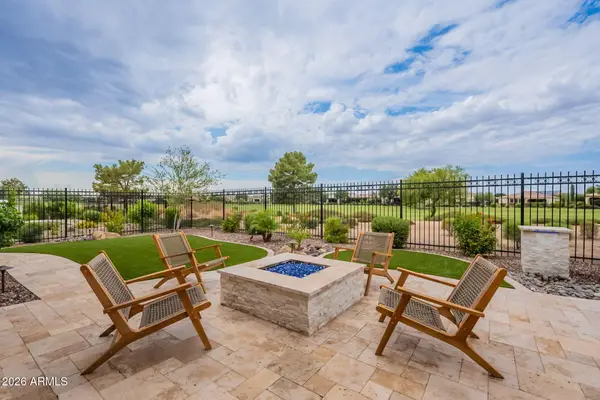 472 E Bracciano Avenue, San Tan Valley, AZ 85140