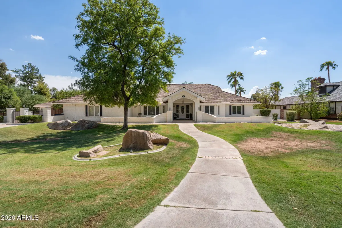 641 E Houston Avenue, Gilbert, AZ 85234 - #1