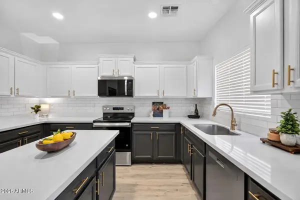 7127 S 53rd Lane, Laveen, AZ 85339