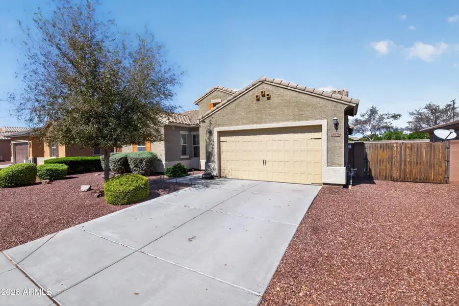 18576 W Kendall Street, Goodyear, AZ 85338 - #2