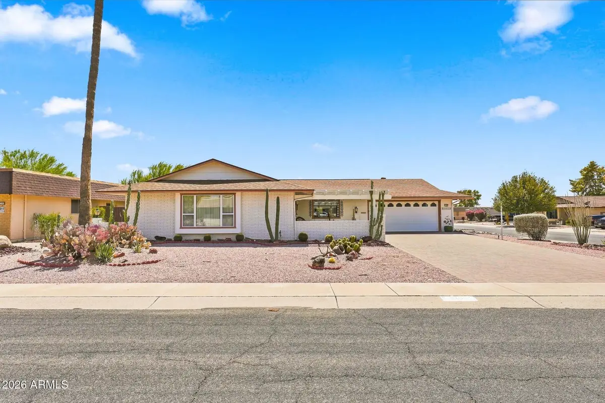 11053 W Pine Hollow Drive, Sun City, AZ 85351 - #1