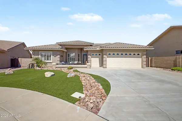 2758 S Royal Wood Circle, Mesa, AZ 85209