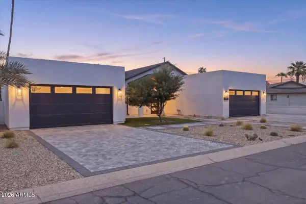 6050 E Hollyhock Street, Phoenix, AZ 85018