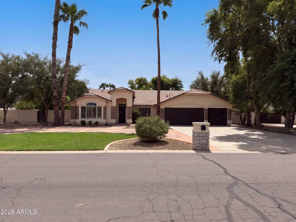 2599 E Arrowhead Trail, Gilbert, AZ 85297 - #1