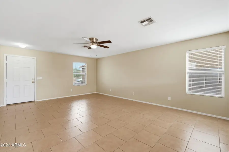 633 W Kingman Loop, Casa Grande, AZ 85122 - #2