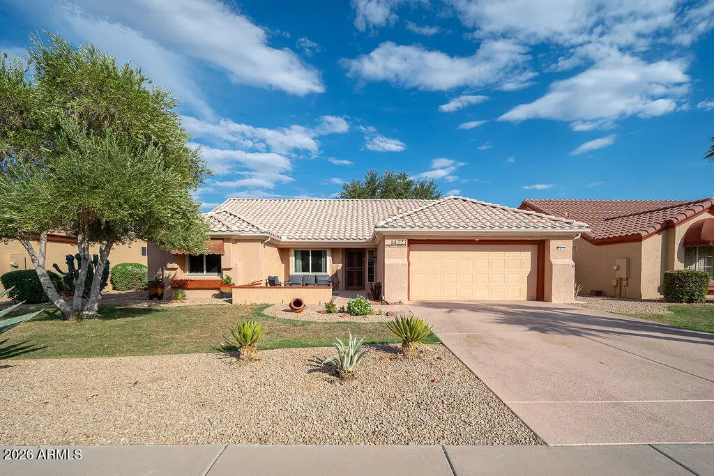 14227 W Circle Ridge Drive, Sun City West, AZ 85375 - #1