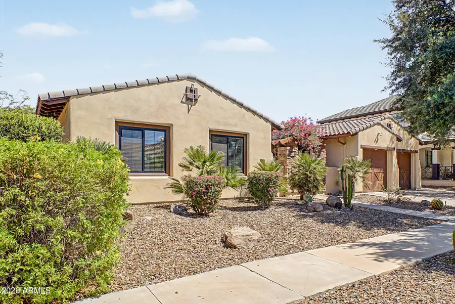 816 W Sycamore Court, Litchfield Park, AZ 85340 - #2