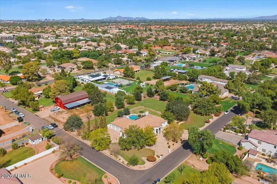 176 S Equestrian Court, Gilbert, AZ 85296 - #3