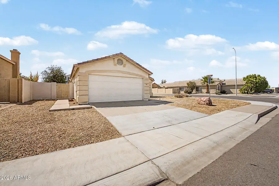 881 E Orchid Lane, Chandler, AZ 85225 - #2