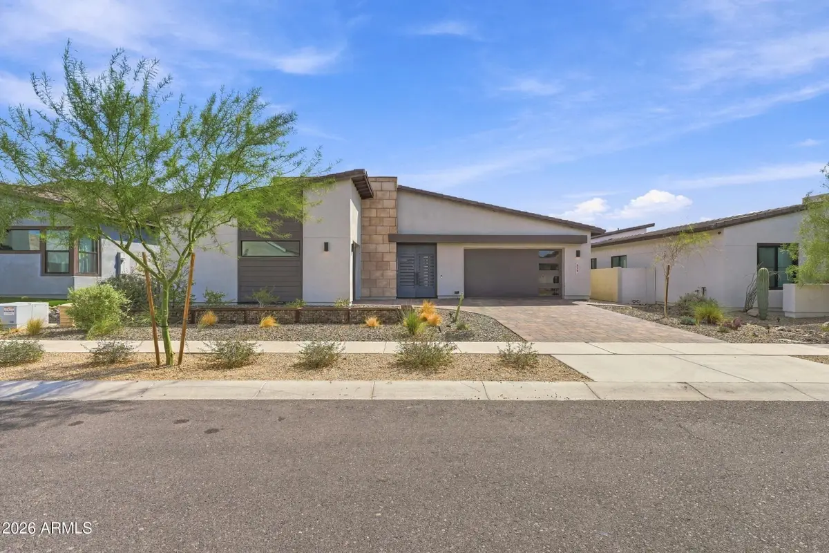 813 E Corral Road, Phoenix, AZ 85042 - #1