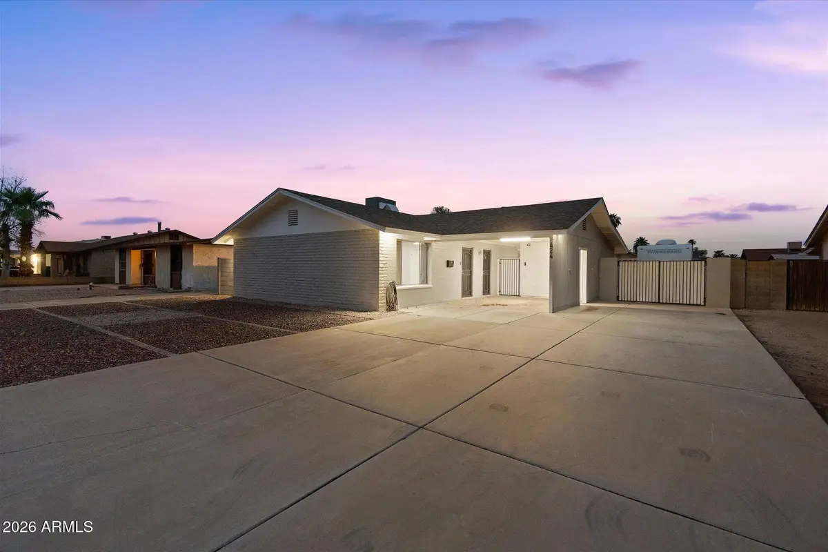 424 W Santa Cruz Drive, Tempe, AZ 85282 - #1