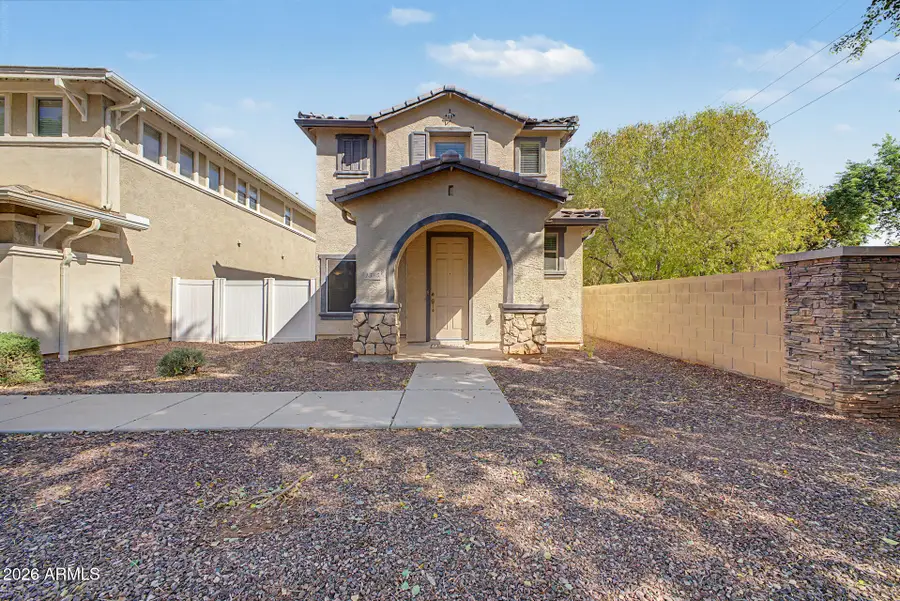 1385 S Joshua Tree Lane, Gilbert, AZ 85296 - #2
