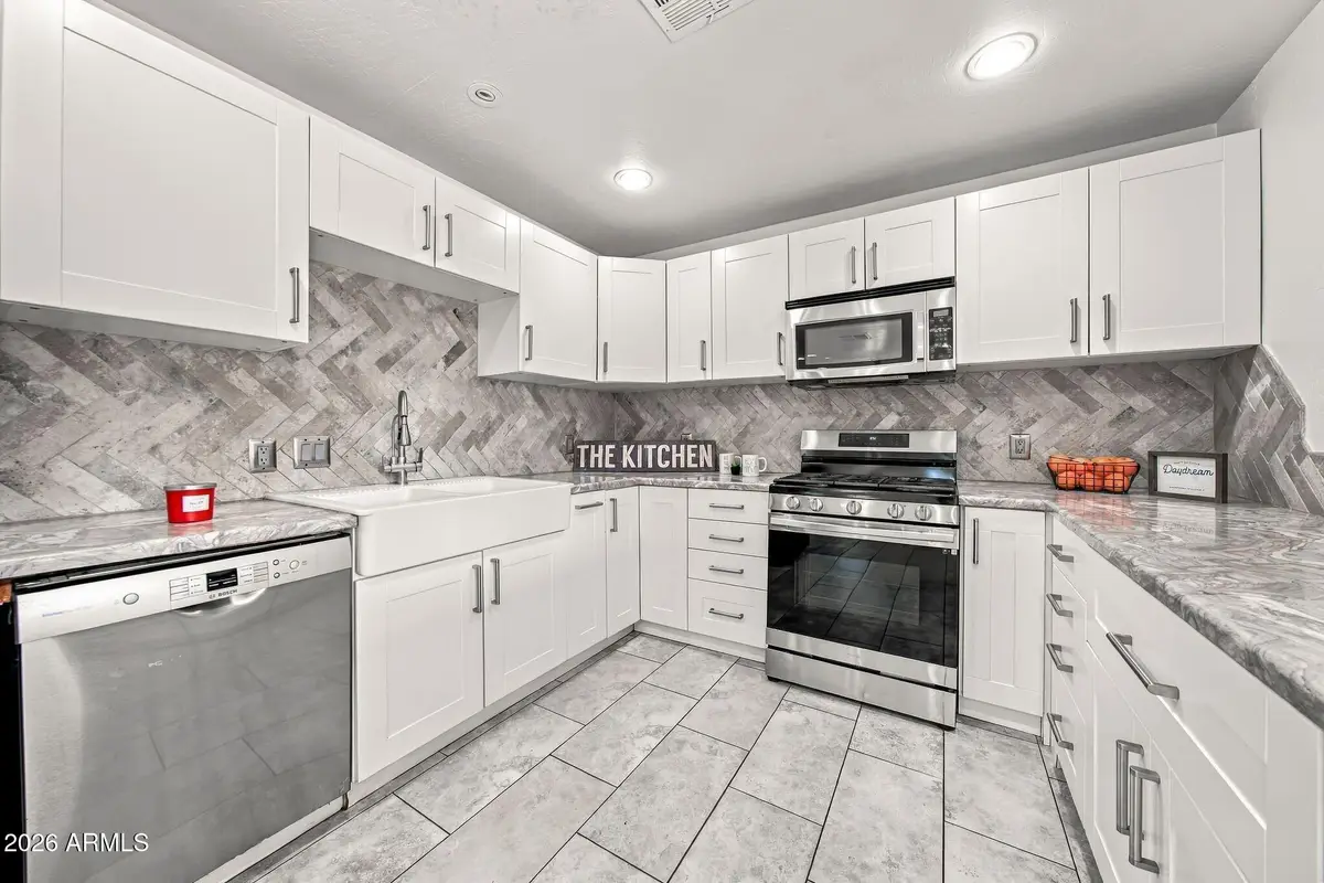 7137 N 33rd Avenue, Phoenix, AZ 85051 - #1