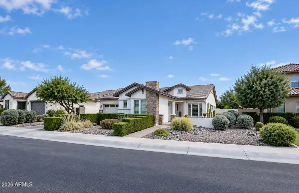 5822 S Wilson Way, Gilbert, AZ 85298