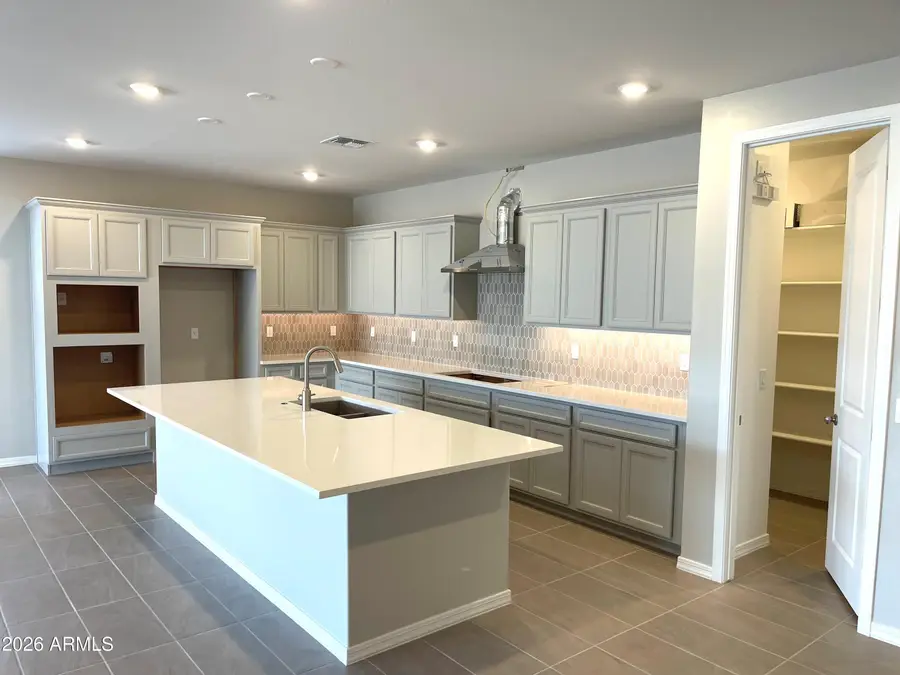 9992 W Catalina Drive, Avondale, AZ 85392 - #3