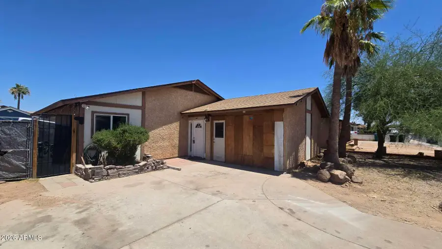 604 W Emelita Avenue, Mesa, AZ 85210 - #2