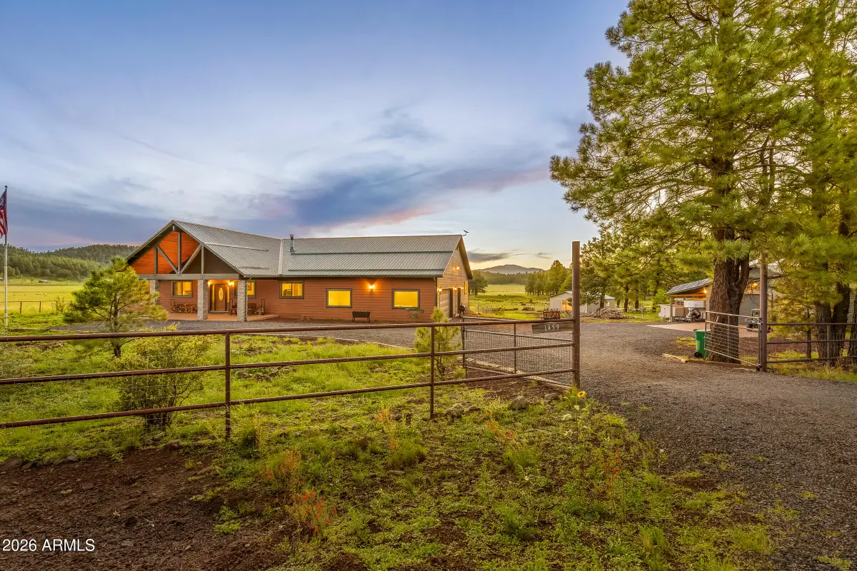 1459 N Transwestern Pump Road, Bellemont, AZ 86015 - #1