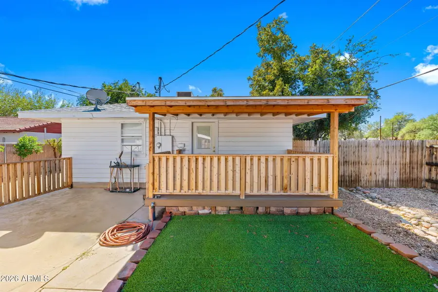296 Genung Avenue, Wickenburg, AZ 85390 - #2