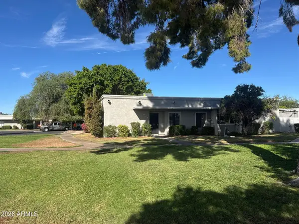 8821 N New World Drive, Glendale, AZ 85302