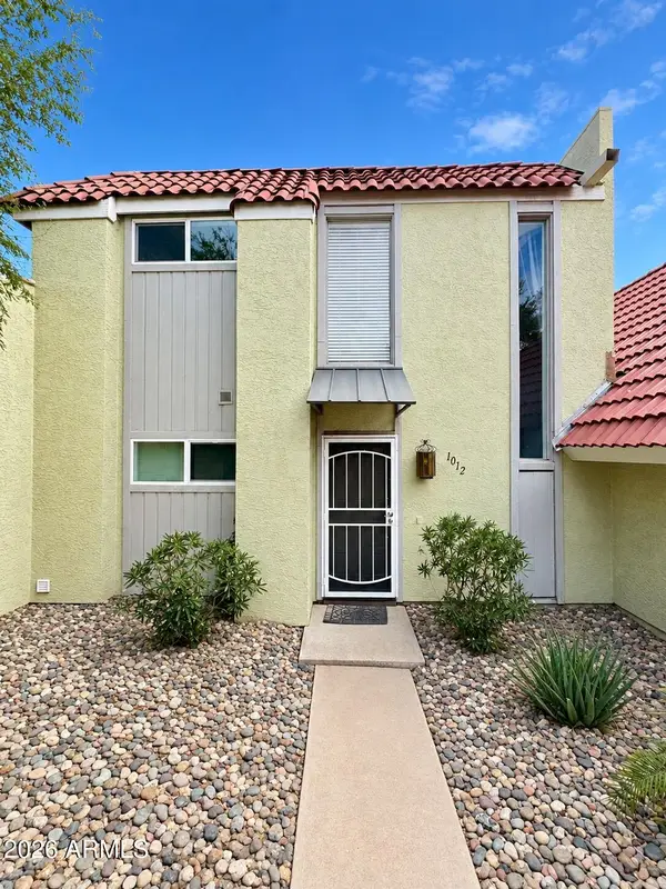 1012 E Highland Avenue, Phoenix, AZ 85014