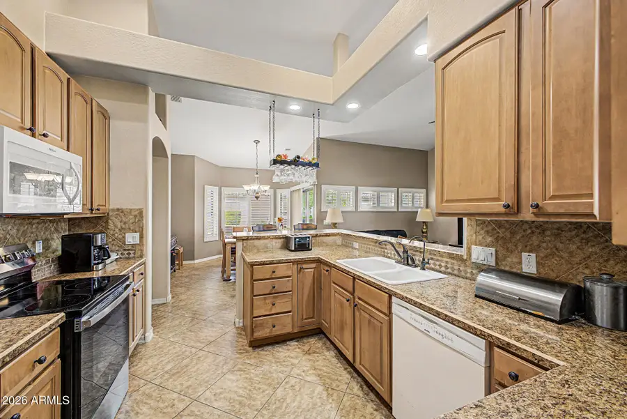 1546 E Manor Drive, Casa Grande, AZ 85122 - #3