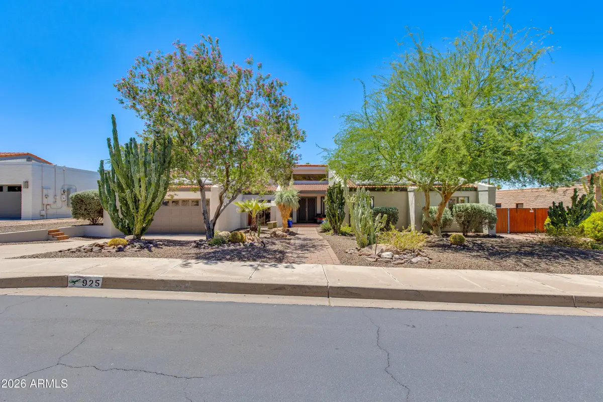 925 E Waltann Lane, Phoenix, AZ 85022 - #1