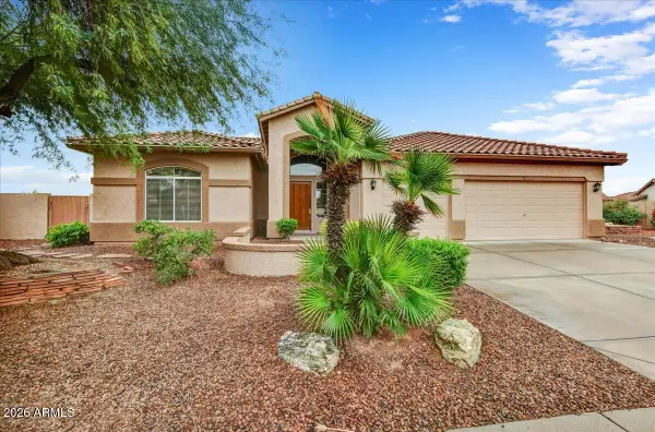 8751 W Sierra Pinta Drive, Peoria, AZ 85382