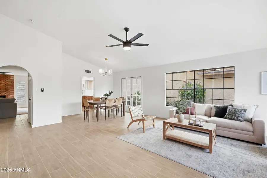 2439 W Kiowa Avenue, Mesa, AZ 85202 - #3