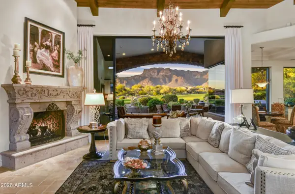 3504 S First Water Trail, Gold Canyon, AZ 85118
