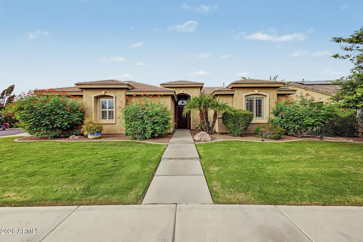734 W Goldfinch Way, Chandler, AZ 85286 - #1