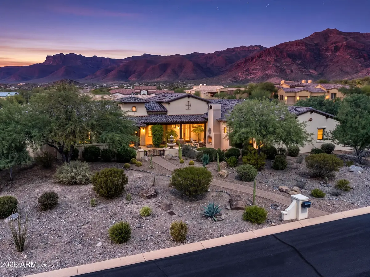 10744 E Copa Del Oro Lane, Gold Canyon, AZ 85118 - #1