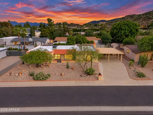 9601 N 35th Place, Phoenix, AZ 85028