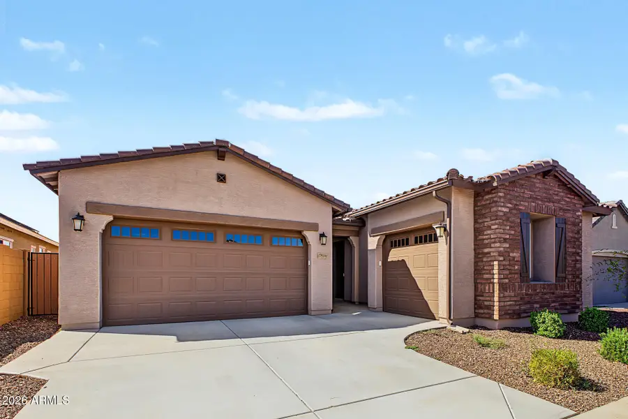 17599 W Victory Street, Goodyear, AZ 85338 - #2