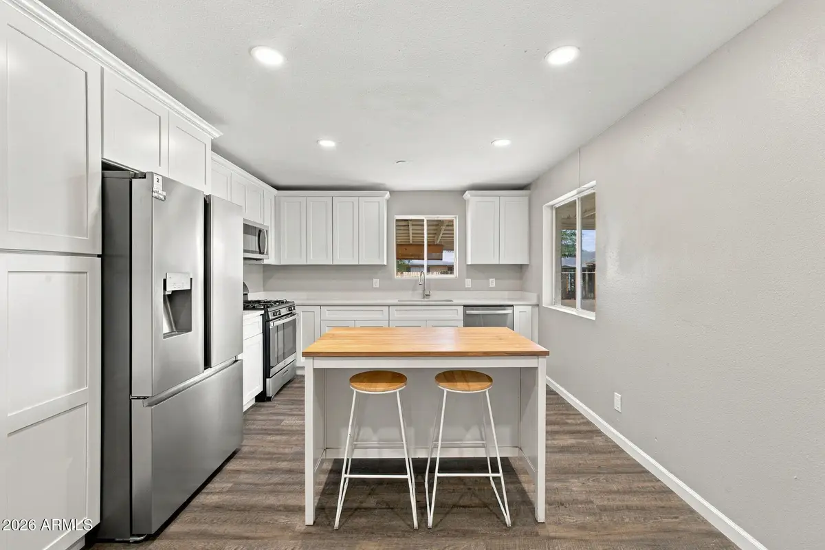218 W Beautiful Lane, Phoenix, AZ 85041 - #1