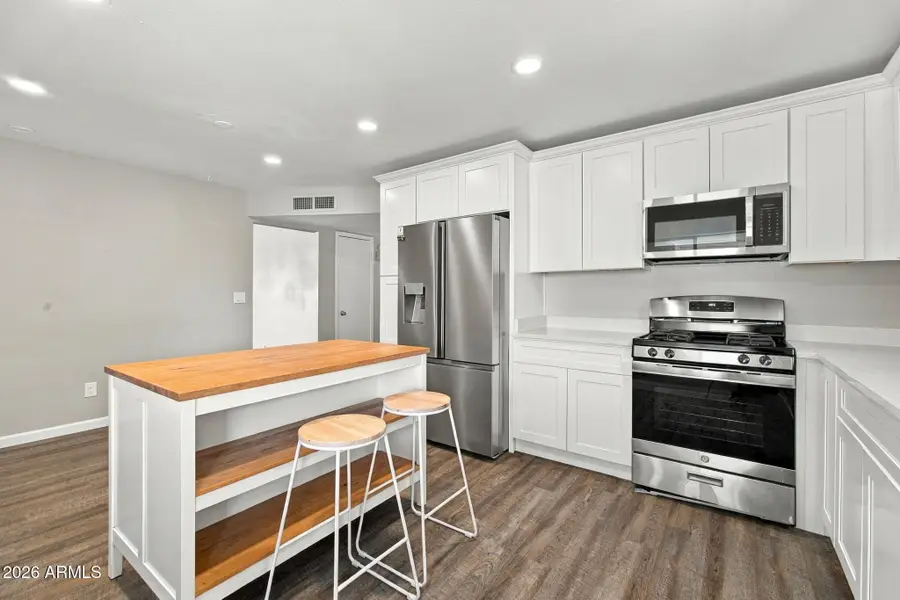 218 W Beautiful Lane, Phoenix, AZ 85041 - #2