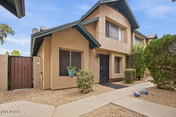 8024 N 48th Lane, Glendale, AZ 85302