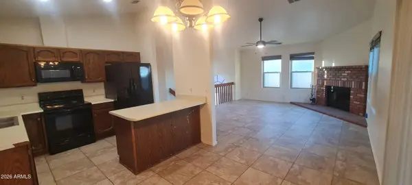 921 S Val Vista Drive #36, Mesa, AZ 85204
