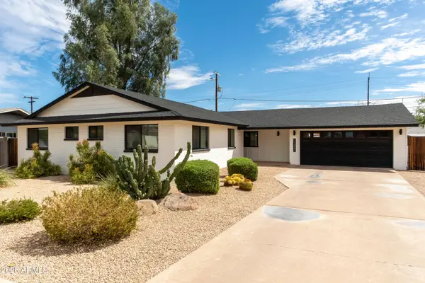 11221 N 31st Place, Phoenix, AZ 85028