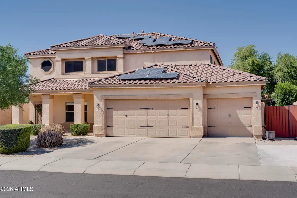 10610 W Country Club Trail, Peoria, AZ 85383 - #1