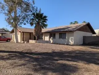 300 W Pacifico Circle, Litchfield Park, AZ 85340