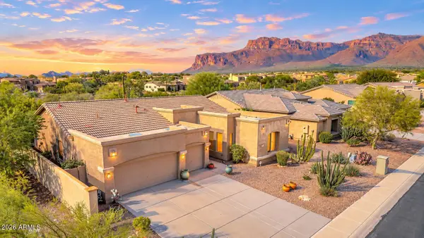 8206 E Apache Plumb Drive, Gold Canyon, AZ 85118