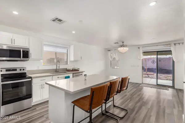 30124 N Sunray Drive, San Tan Valley, AZ 85143