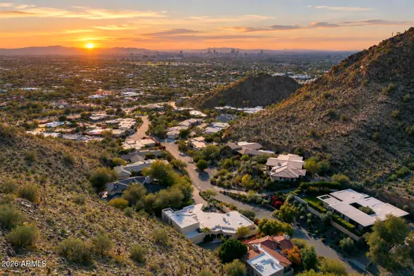 3500 E Lincoln Drive #17, Phoenix, AZ 85018