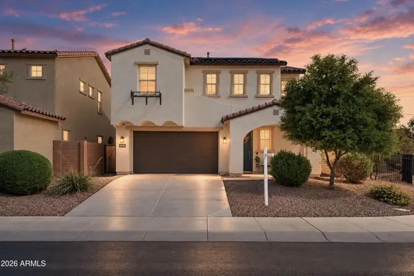 687 N Sparrow Court, Gilbert, AZ 85234