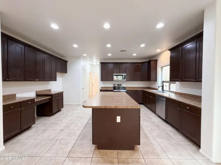 41096 W Novak Lane, Maricopa, AZ 85138 - #2