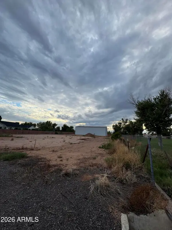 2468 E Desert Lane, Gilbert, AZ 85234