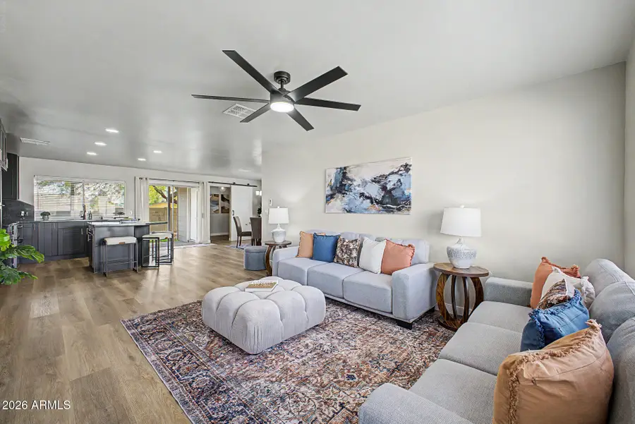 2015 E Vista Drive, Phoenix, AZ 85022 - #2